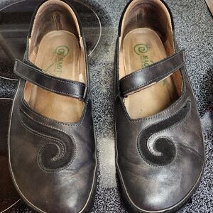 Naot Matai Mary Jane shoes sizes 39